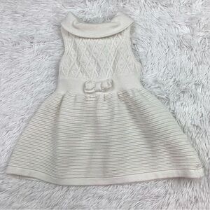 Janie and Jack sleeveless collared sweater dress in cream bow detail wool blend